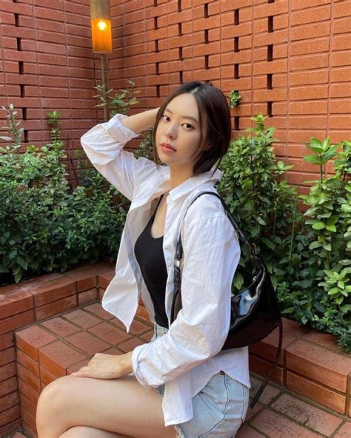 10 Potret Kim Soo Bin, Model yang Jadi Calon Istri Yoon Park