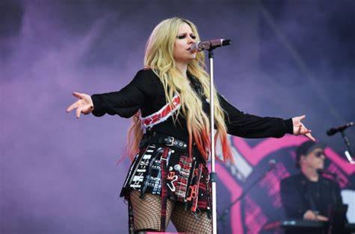 ღ*Young&hearts;Princess*ღ Avril Lavigne Photo (13727663) Fanpop