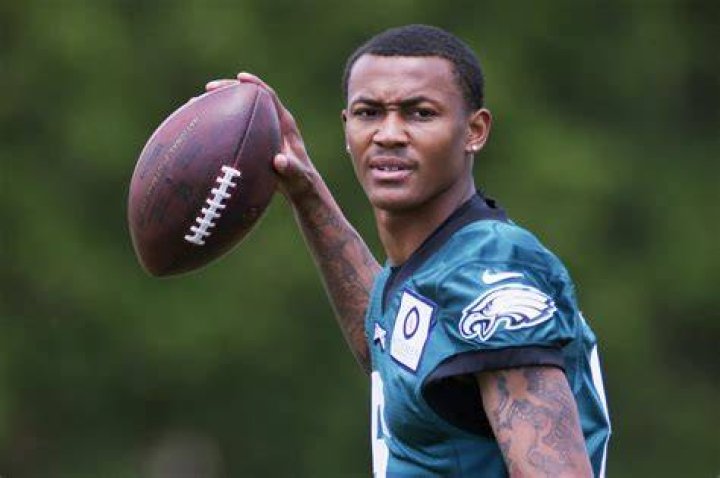 5 thoughts on Eagles&rsquo; rookies DeVonta Smith has No. 1 wide receiver