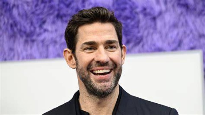 ﻿John Krasinski's Vacation of a Lifetime Parade