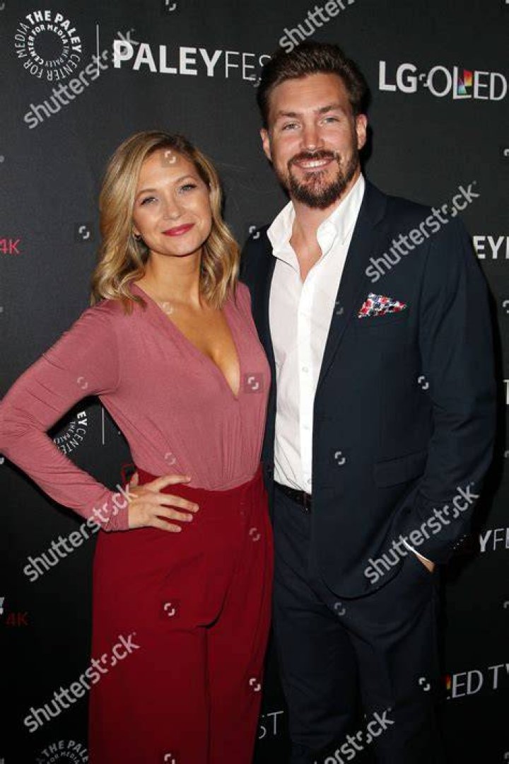 72 best Vanessa Ray images on Pinterest Vanessa ray, Blue bloods and