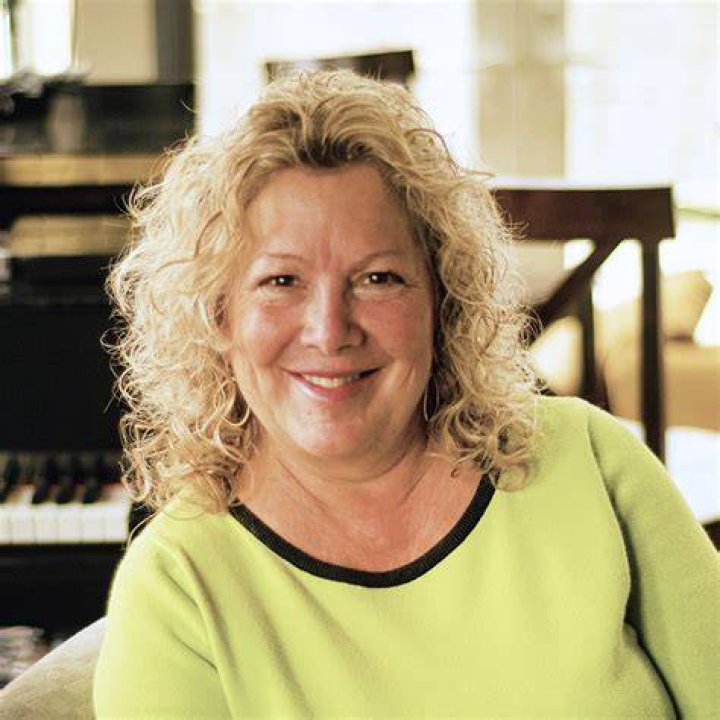About Brenda Johnson, MEdCounselling, CCC, RCT, MTA Sound Connections