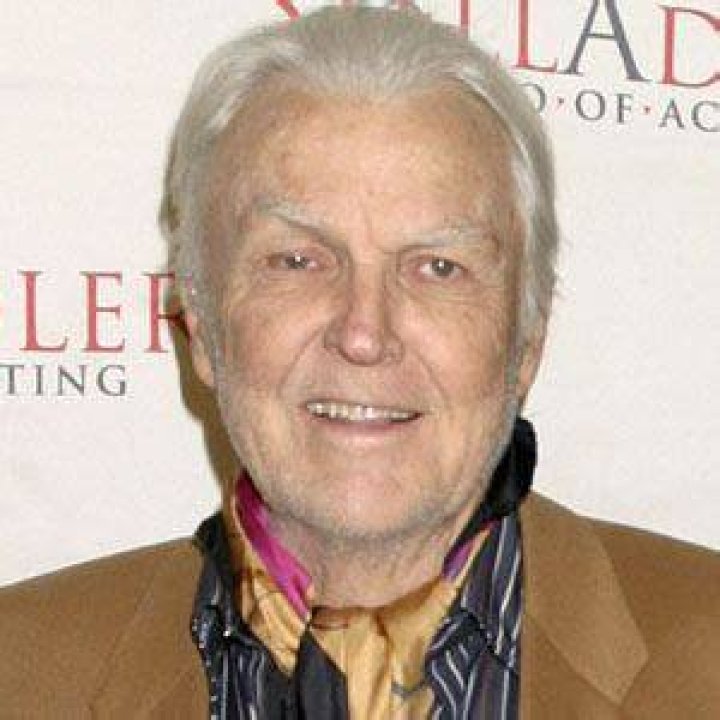 Actor Anthony Zerbe's Net Worth, Eye Injury. Is he still alive?