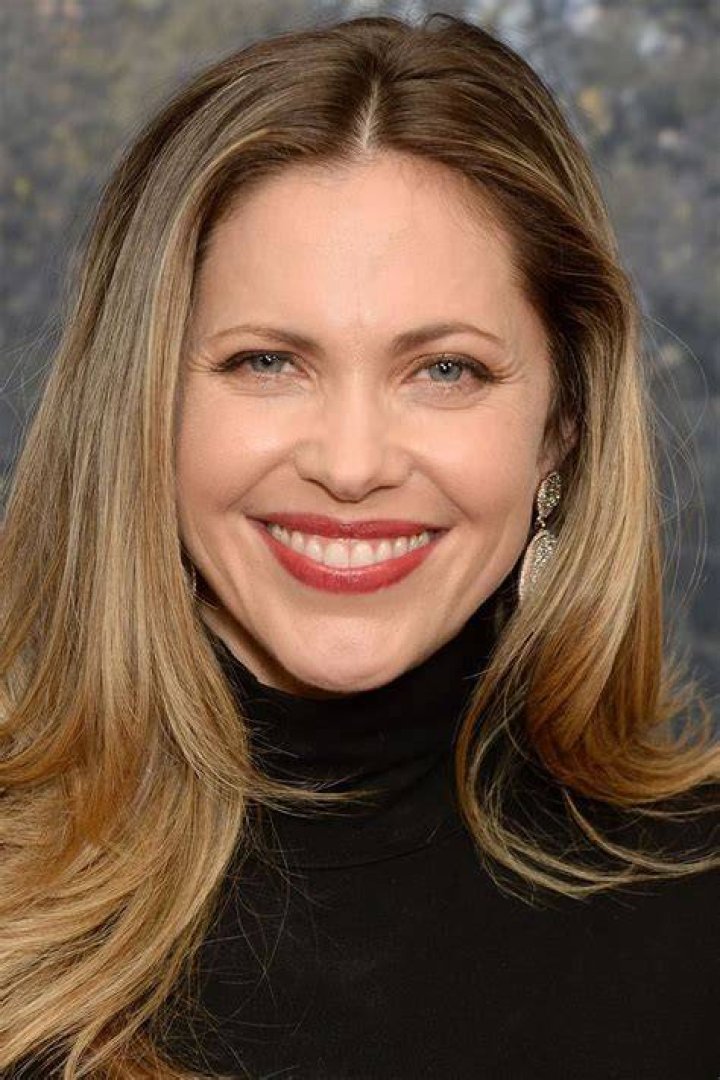 Actor`s page Pascale Hutton, 14 June 1979, Creston, British Columbia