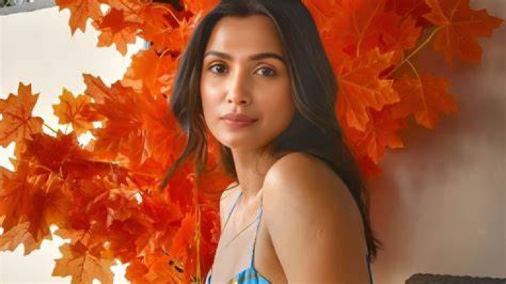 Aditi Bhagat (Actress) Height, Weight, Age, Affairs, Biography & More