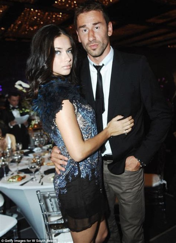 Adriana Lima makes first public appearance since Marko Jaric split at