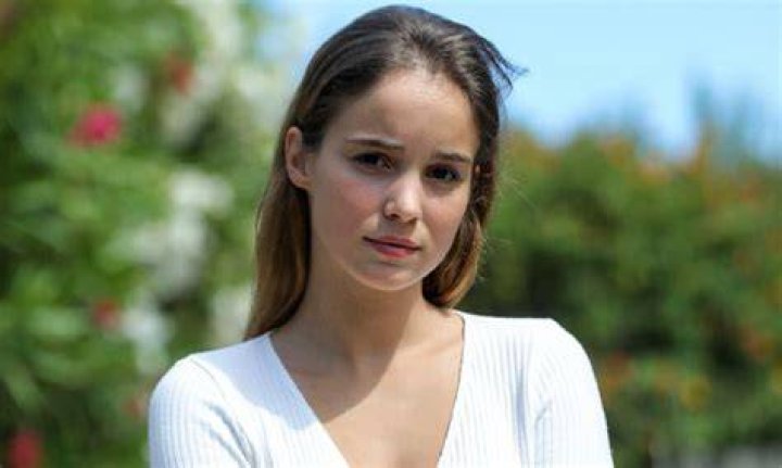 Alba Baptista Wiki, Age, Boyfriend, Family, Biography & More vcmp.edu.vn