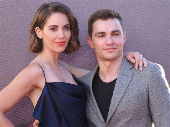 Alison Brie Helped Dave Franco&rsquo;s Nerves By Running Naked IG Video