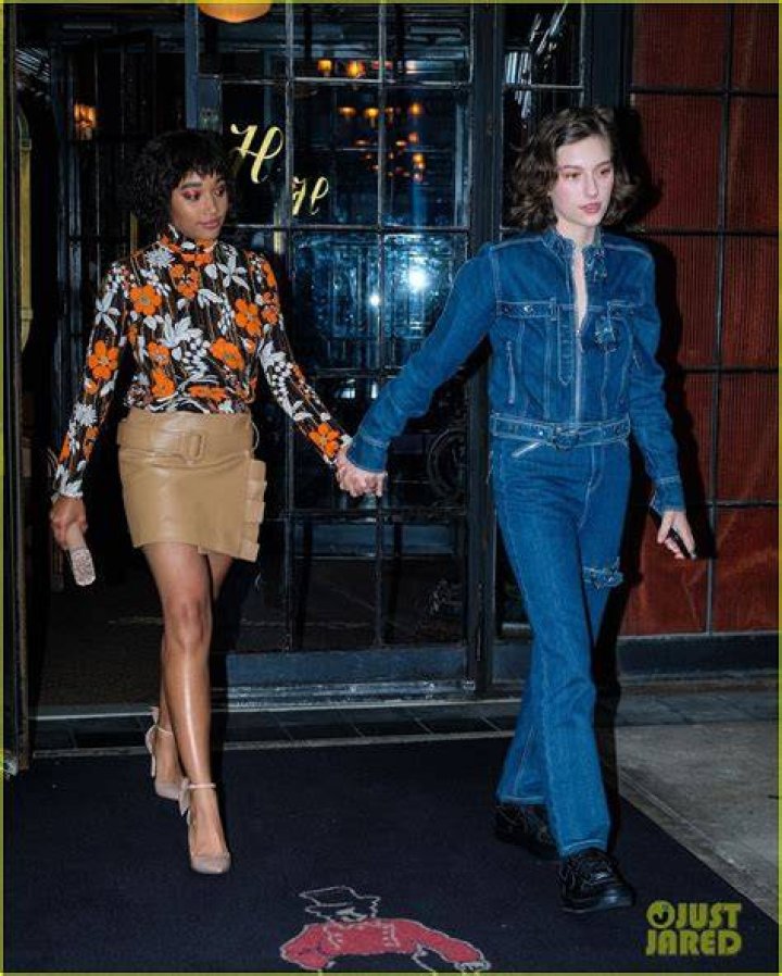 Amandla Stenberg, Girlfriend King Princess Couple Up at VMAs 2018