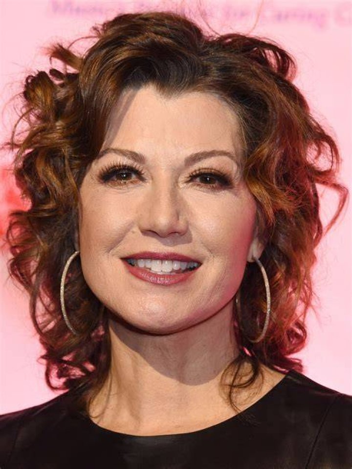 Amy Grant: Trailblazing Singer-Songwriter's Life And Music
