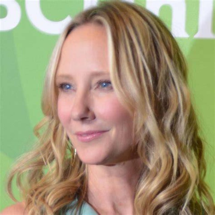 Anne Heche Bio, Net Worth, Married, Husband, Relationships, Sexuality