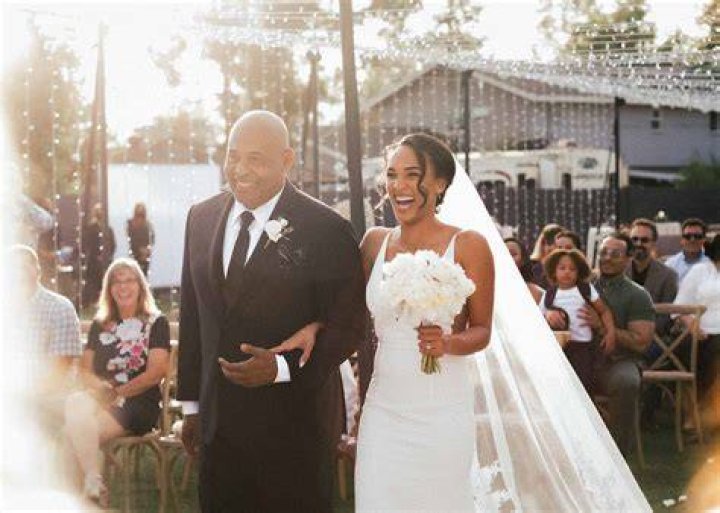Announcing The Union: Dr. Dre Walks Down The Aisle