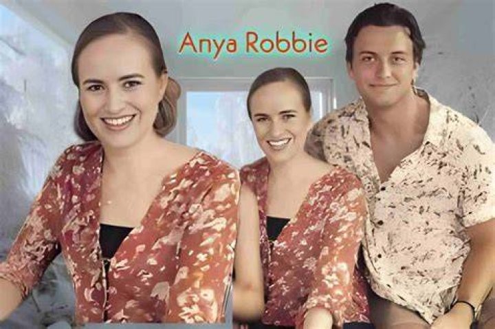 Anya Robbie Discover the life of Margot Robbie's elder Sister