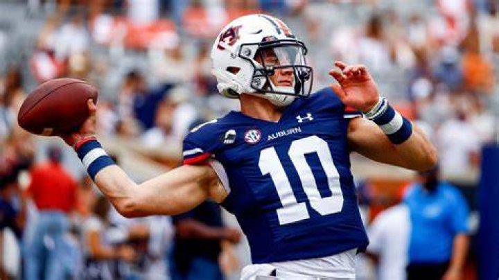 Auburn quarterback Bo Nix to undergo ankle surgery