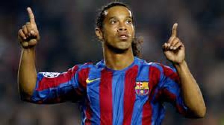 Barcelona Pay Tribute to Ronaldinho as Club Legend Announces His