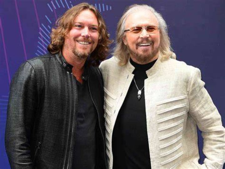Barry and Linda/eo Barry gibb, Famous singers, Andy gibb