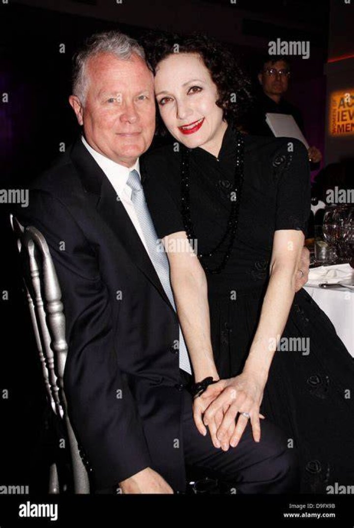 Bebe Neuwirth Wiki, Husband, Net Worth, Nationality, Wedding