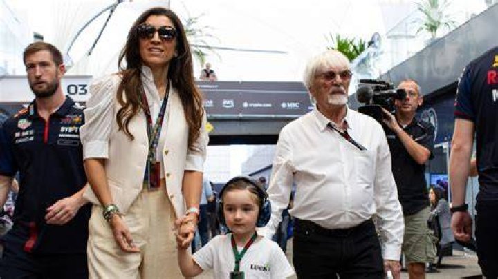 Bernie Ecclestone cosies up to wife Fabiana Flosi Daily Mail Online