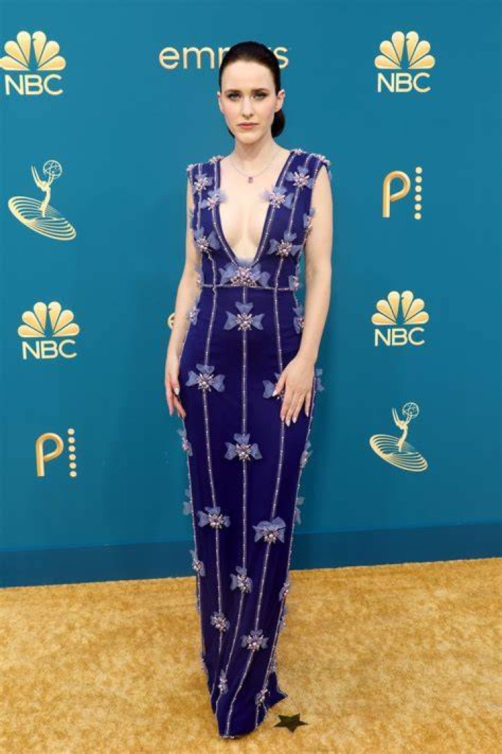 Best Rachel Brosnahan Images