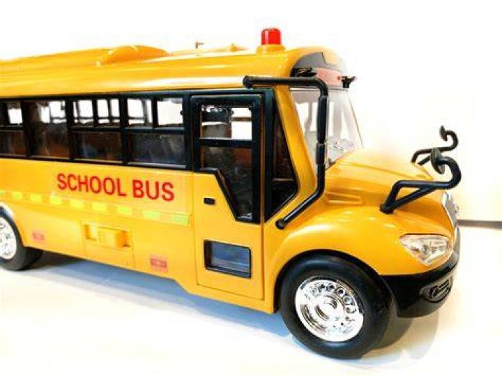 Big Daddy Huge Yellow School Bus With Lights And Cool Openable Doors