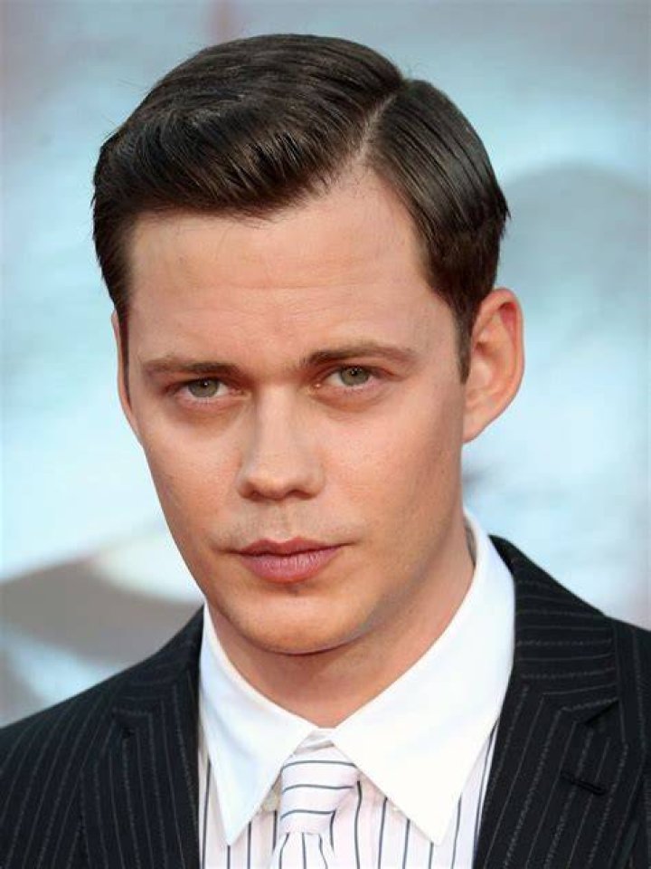 Bill Skarsgard's height, weight. He has a lot to learn from his brother
