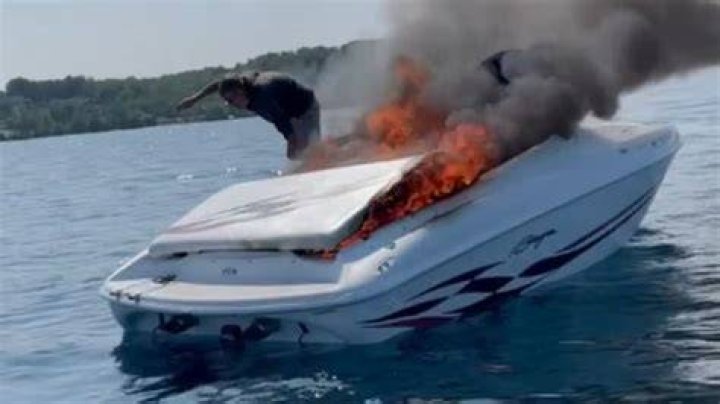 Boat Fire On Lake Michigan: A Tragic Incident