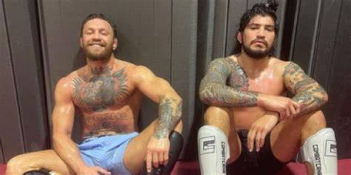 Boxing Dillon Danis shares photo of him hugging Logan Paul's fianc&eacute;