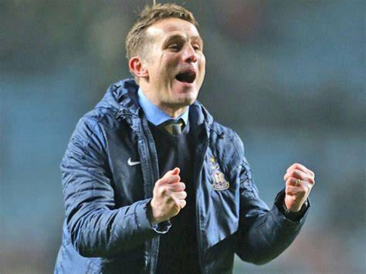 Bradford hero Phil Parkinson's paltry pay packet The Independent