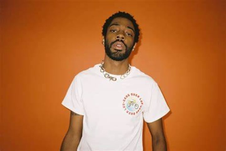 Brent Faiyaz Bio, Age, Net Worth, Height, Single, Nationality, Facts