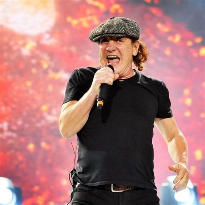 Brian Johnson de AC/DC au festival Goodwood of Speed avec sa femme