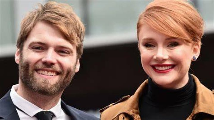 Bryce Dallas Howard & Seth Gabel Our Son Theodore! Photo 2153362