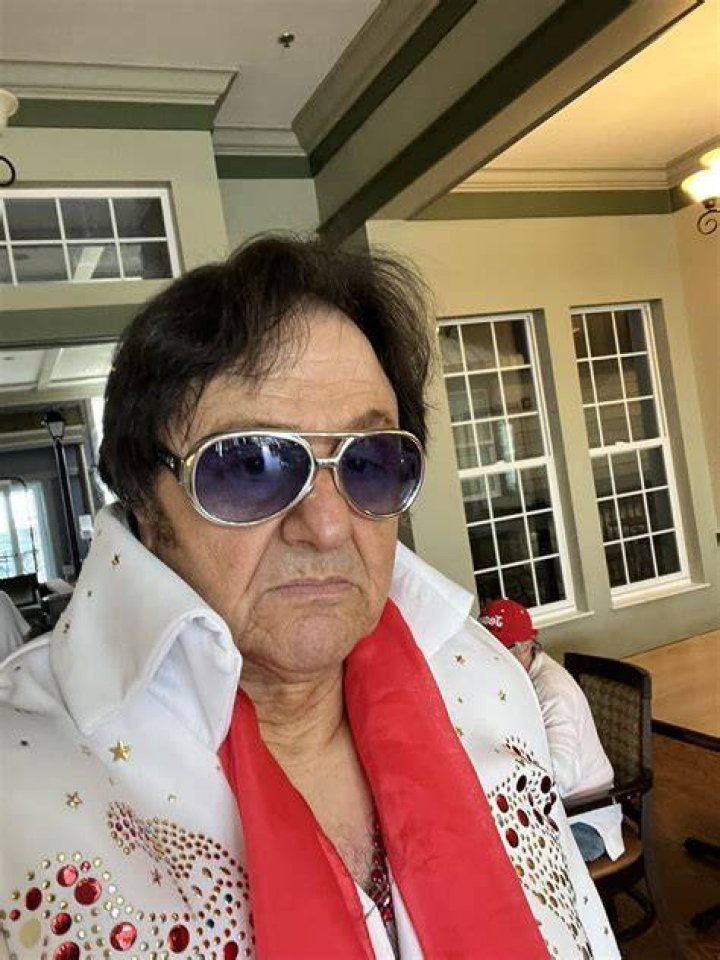 Call Elvis Today | Expert Elvis Impersonators Near You