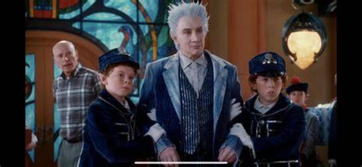 Cameron Monaghan Stars In Holiday Classic: The Santa Clause 3