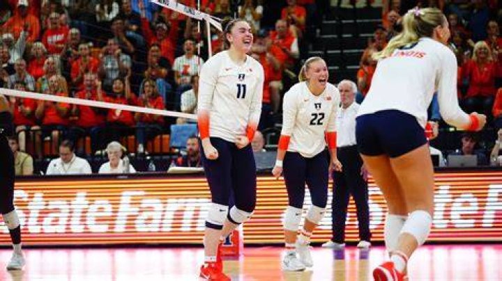 Cari Bohm 2024 Volleyball University of Illinois Athletics