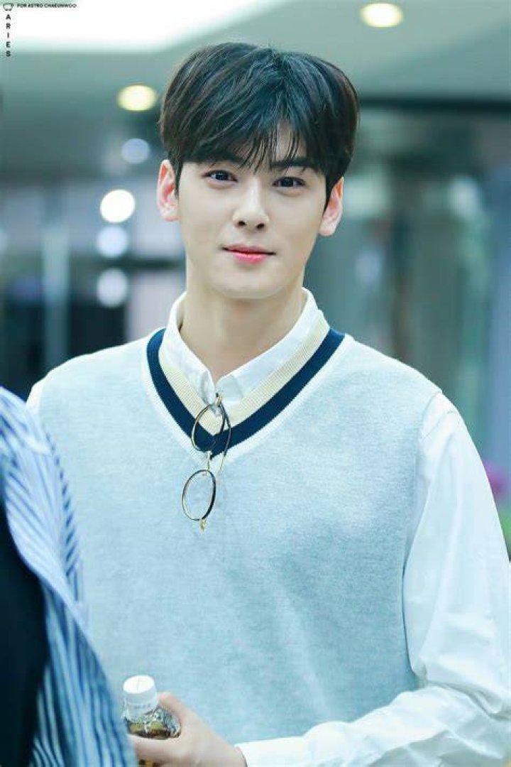 Cha Eunwoo Astro, Eun Woo Astro, Haircuts For Men, Mens Hairstyles, Lee