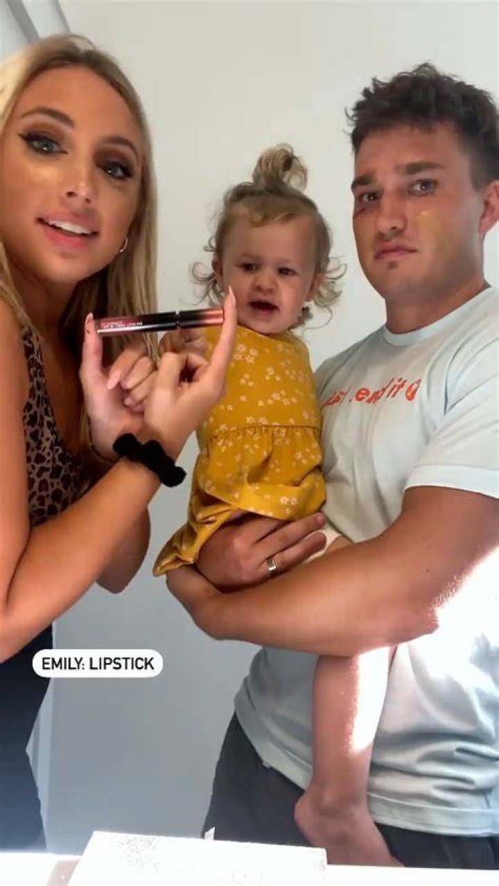 Chris Rooney Wife Emily Rooney Divorce And Yeet Baby