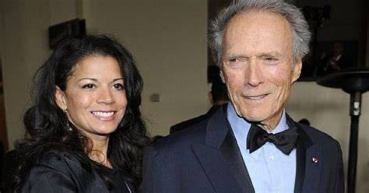 Clint Eastwood se separa de su mujer, Dina Ruiz