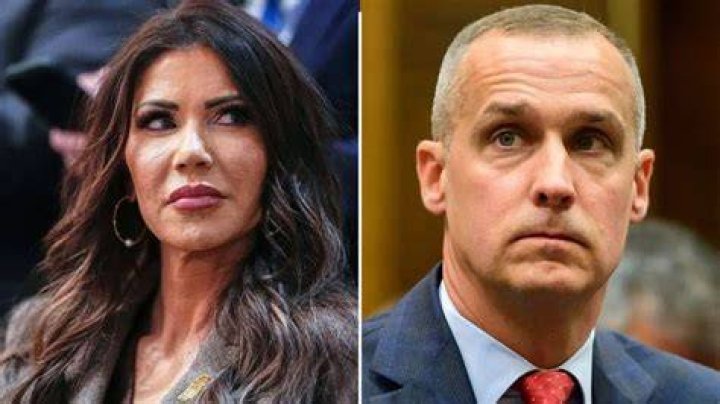 CNN&rsquo;s Corey Lewandowski Deal Is Increasingly Embarrassing