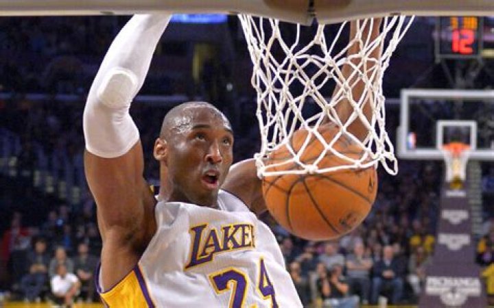 Comedy club drops comedian Ari Shaffir after comment about Kobe Bryant