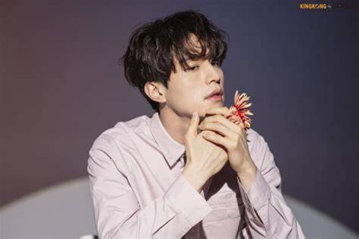 Confirmed Kpop stars Lee Dongwook and Suzy are dating South China
