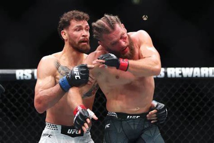 conormcgregorufc246officialweighins MMA Junkie