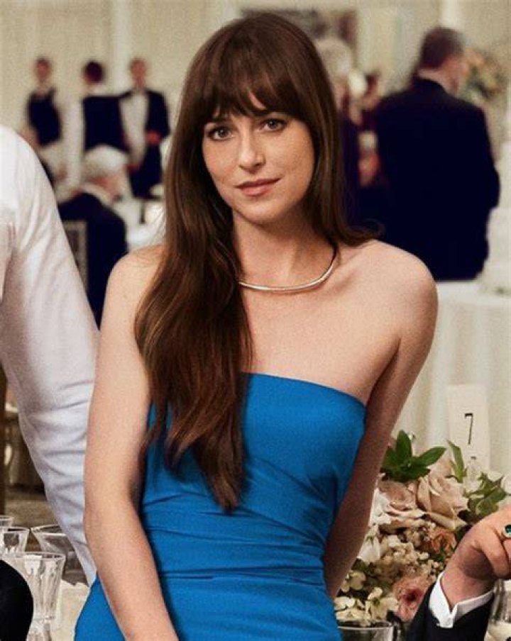 Dakota Johnson's Towering Height: A Comprehensive Examination