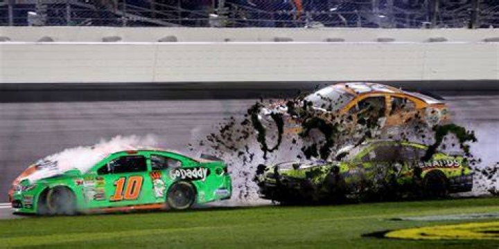 Danica Patrick crashes out of final race at Indianapolis 500 MPR News