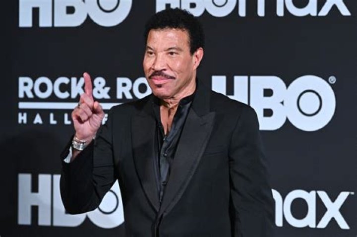 Did Lionel Richie Die? Debunking the Baseless Death Hoax