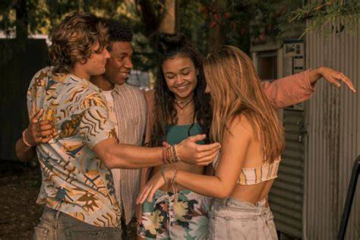 Does Sarah Die in Outer Banks Season 2? Episode 2 Cliffhanger Explained
