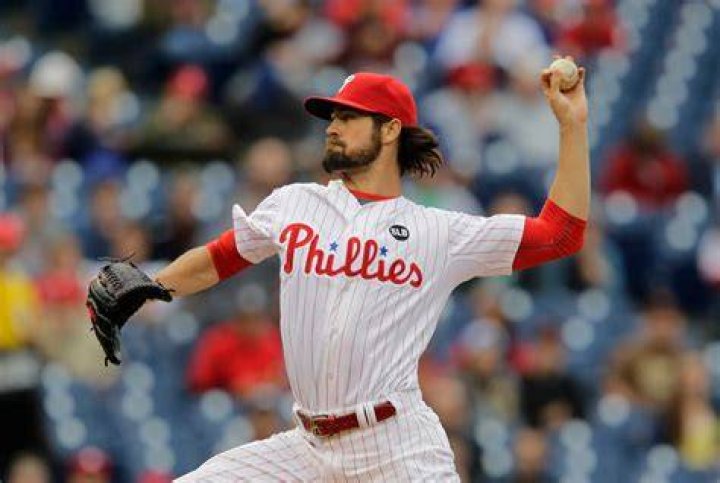 Does vet Cole Hamels have anything left to help out Marlins&rsquo; rotation