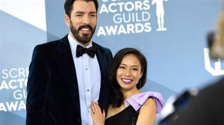 Drew Scott&rsquo;s Wife Linda Phan Celebrates Her Postpartum Body Pic