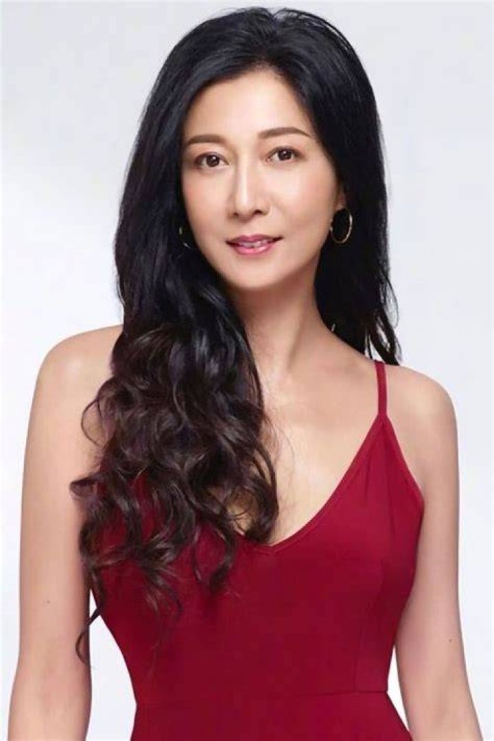 Elaine Ng paid millions to keep mum about Jackie Chan affair?