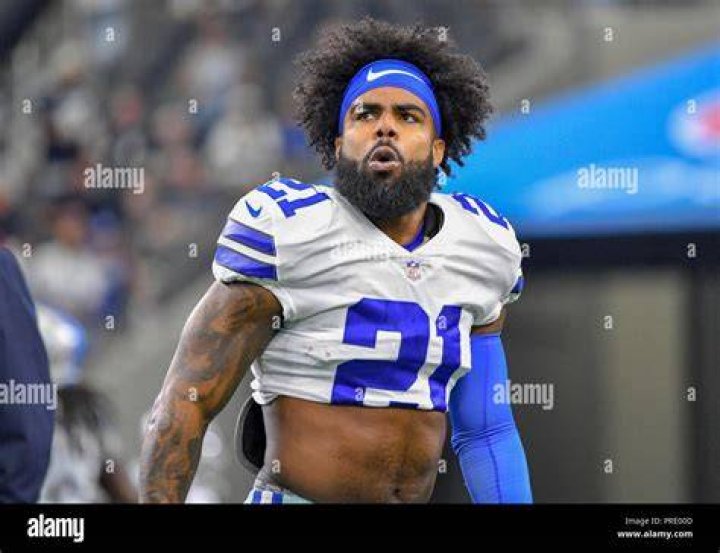 Electronic Ezekial Elliot Dallas Cowboys Electronic Invite Invitations