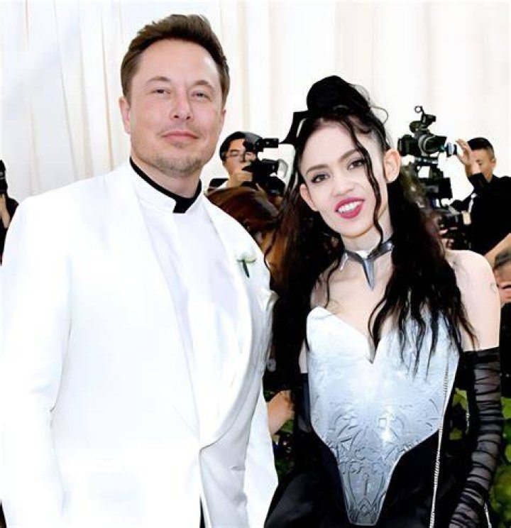 Elon Musk, 47, takes girlfriend Grimes, 30 to pumpkin patch with his
